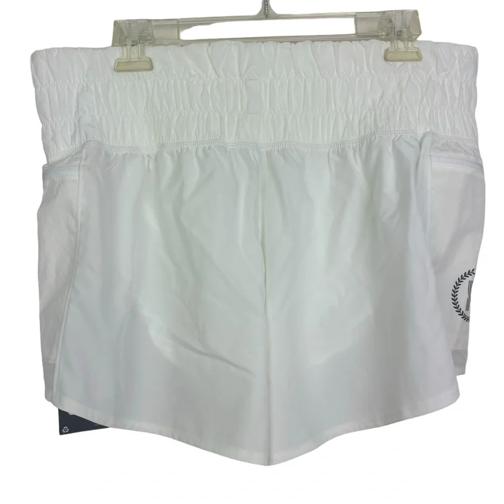 Under Armour NWT Run Anywhere White Shorts Size Large - Picture 3 of 10